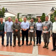 CVC Y FAC FIRMAN CONVENIO PARA TRASLADO DE CAIMÁN ÑATA Y HELIPUNTO PARA INCENDIOS