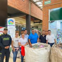 TULUÁ CONMEMORÓ EL DÍA DEL RECICLAJE EN LAS CALLES