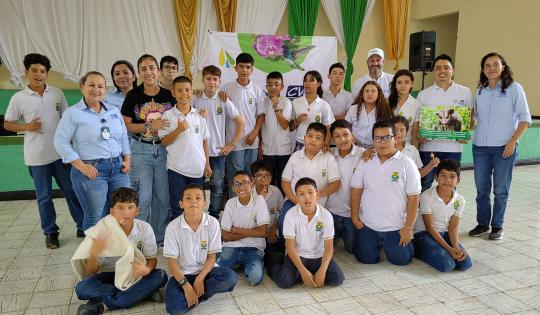 ESTUDIANTES DE ROLDANILLO APRENDIERON SOBRE RECICLAJE EN JORNADA PEDAGÓGICA LIDERADA POR CVC