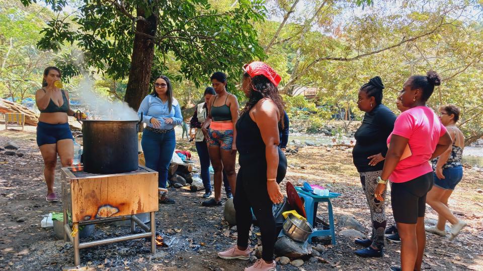 Se instalaron 20 fogones eficientes en Pance Se instalaron 20 fogones eficientes en Pance